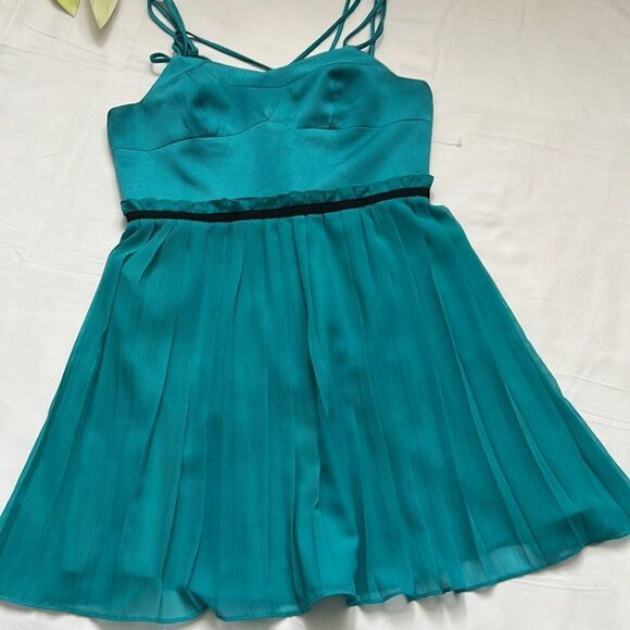 ⭐️bcbg Generation Atlantis Dress⭐️ - Picture 5 of 11